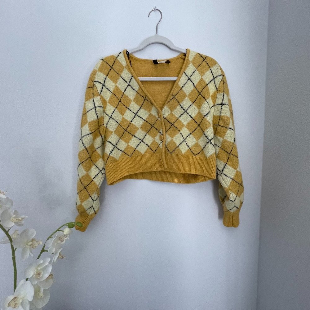 Yellow H&M cardigan | Cher from Clueless cardigan